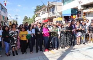 Entregan nueva vialidad con concreto hidráulico en la calle Benito Juárez, San Antonio Acahualco